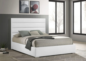 Cama Queen tapizada Felicity de 53 pulgadas, color blanco