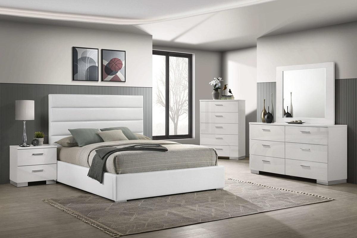Cama Queen tapizada Felicity de 53 pulgadas, color blanco