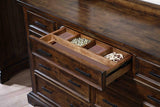 Juego de dormitorio California King de 4 piezas Elk Grove Bourbon