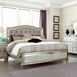 Cama California King con paneles de madera Bling Game, color platino metálico