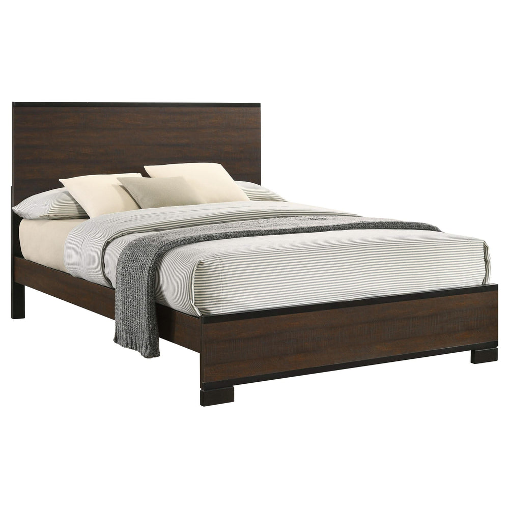 Cama Edmonton Wood Eastern King con paneles, color tabaco rústico