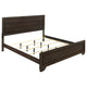 Cama con paneles Kauffman Wood Eastern King en color cacao oscuro