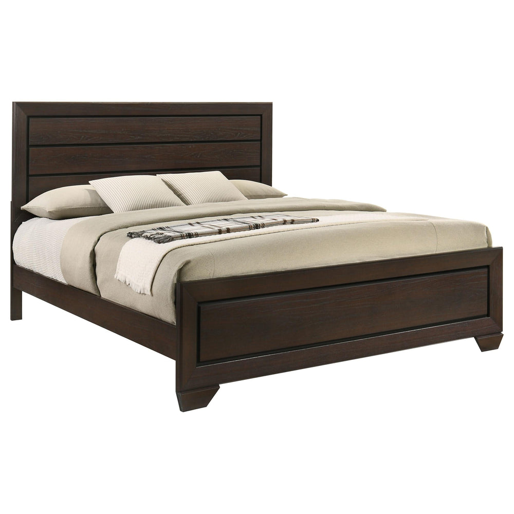 Cama con paneles Kauffman Wood Eastern King en color cacao oscuro