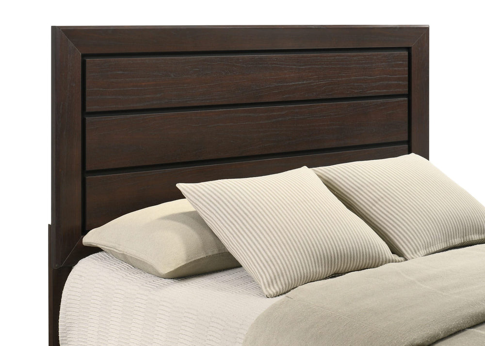 Cama Queen con paneles de madera Kauffman en color cacao oscuro