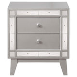 Juego de dormitorio completo de 4 piezas Leighton Metallic Mercury