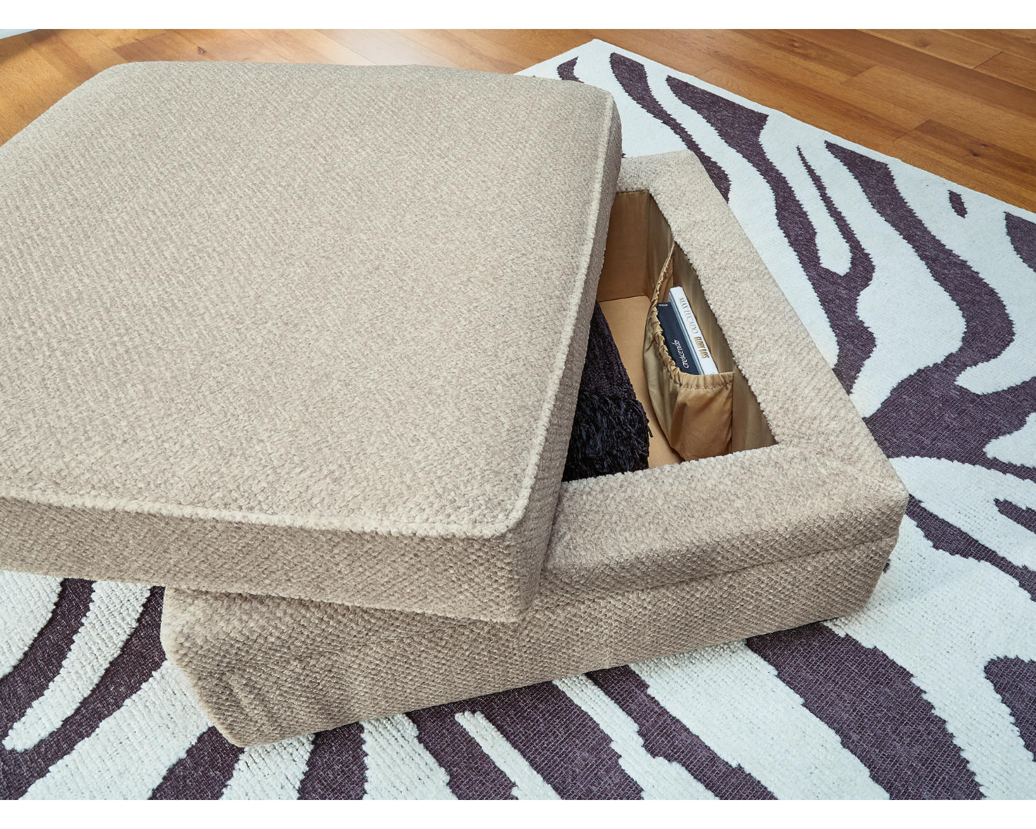 Calnita Ottoman With Storage