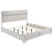 Cama tapizada Miranda de 54 pulgadas con paneles estilo Eastern King, color blanco