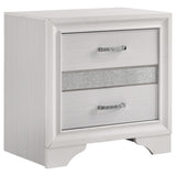Juego de dormitorio Miranda de 5 piezas Eastern King, blanco