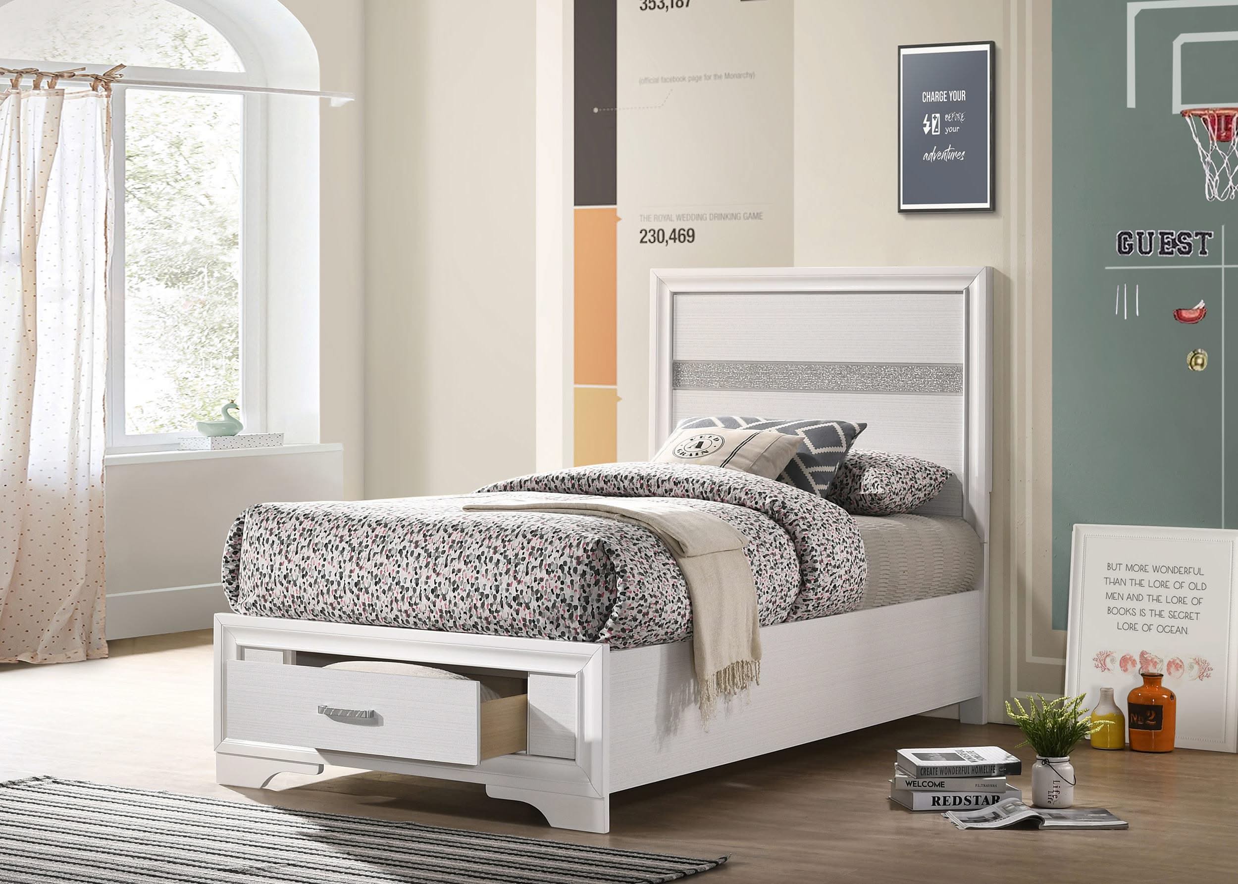 Cama doble Miranda de 51 pulgadas con paneles de almacenamiento de madera, color blanco