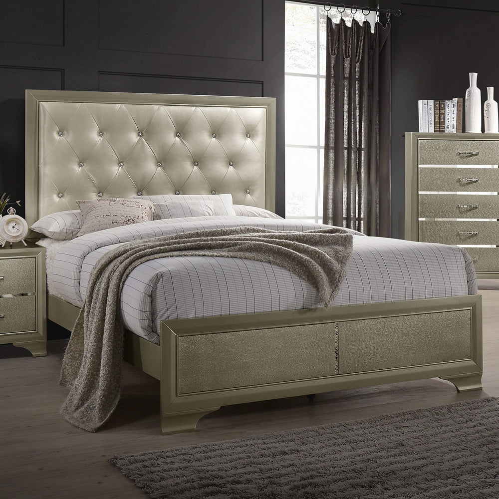 Cama Queen con paneles de madera Beaumont color champán