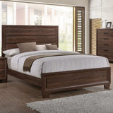 Cama Brandon Wood Eastern King con paneles en marrón cálido