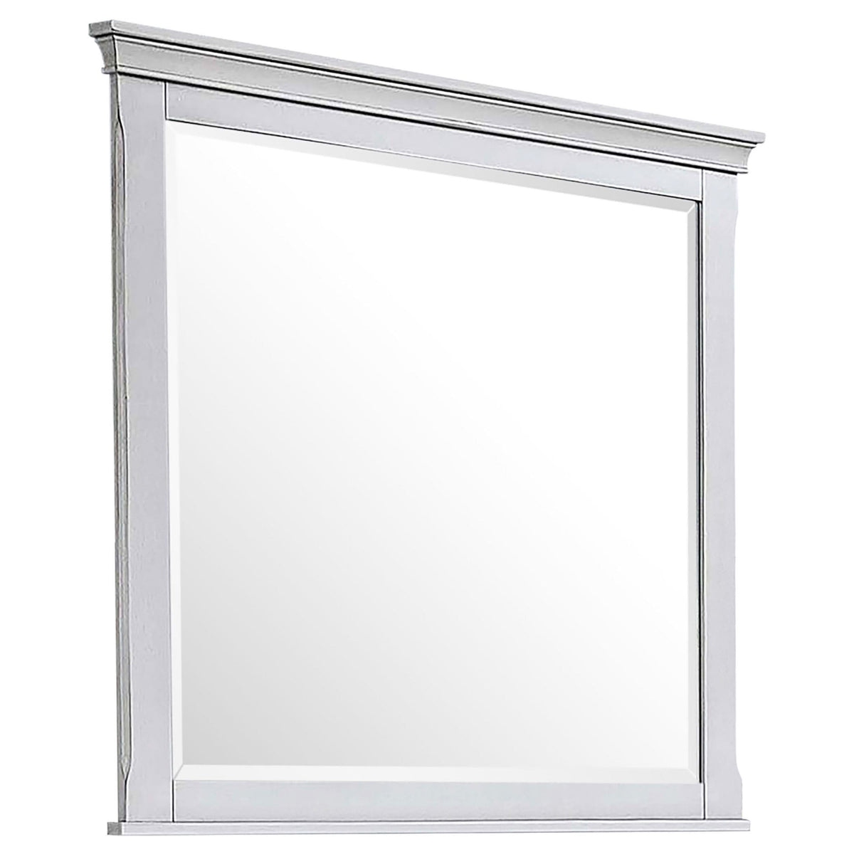 Juego de dormitorio Franco California King de 4 piezas en blanco desgastado