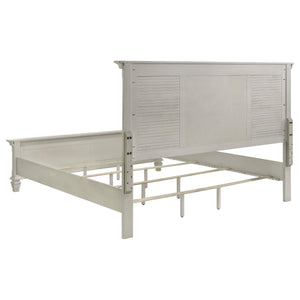Cama Franco Wood Eastern King con paneles en blanco envejecido