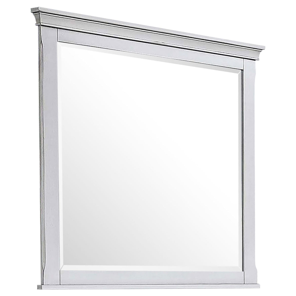 Juego de dormitorio Franco California King de 4 piezas en blanco desgastado