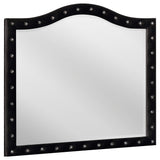 Juego de dormitorio Queen Deanna de 4 piezas, color negro