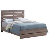 Cama King con paneles Brantford Wood Eastern en roble barril