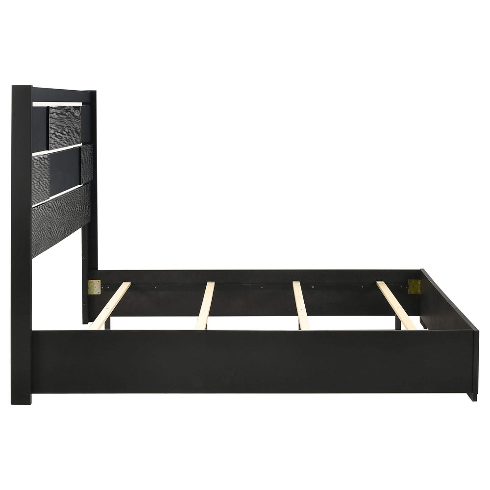 Cama con paneles de madera Blacktoft Eastern King, color negro