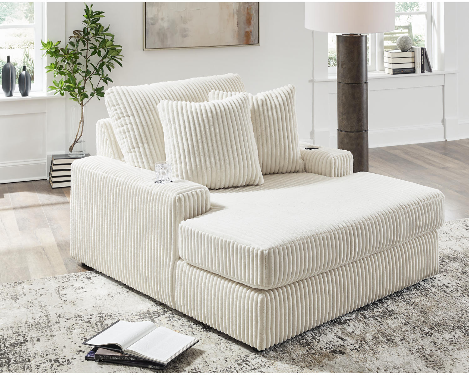 Lindyn Chaise