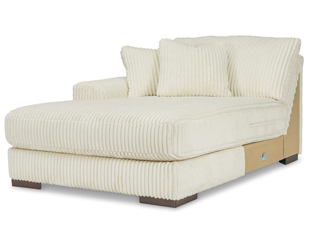 Lindyn Super Chaise