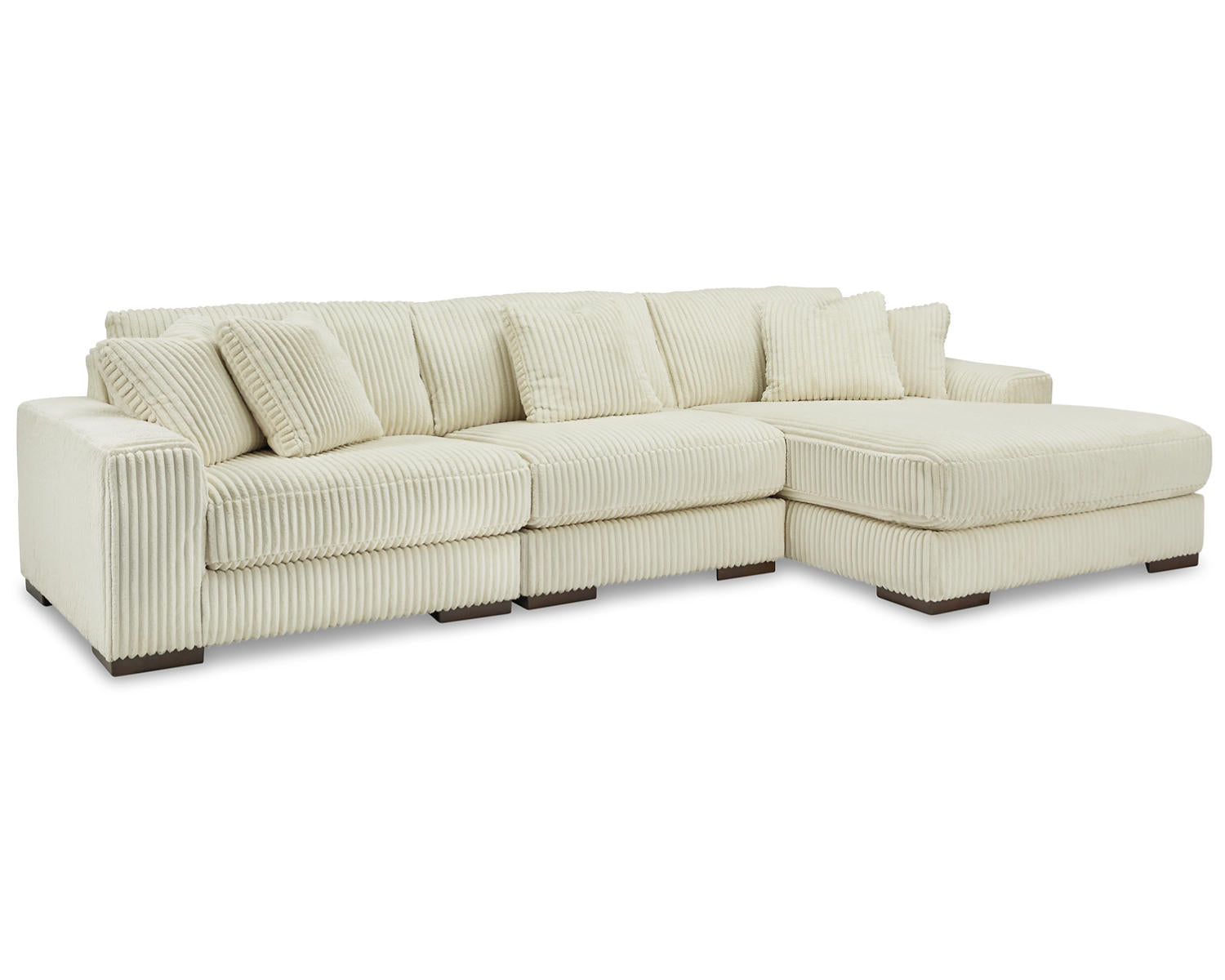 Lindyn 3-Piece Sectional with Chaise
