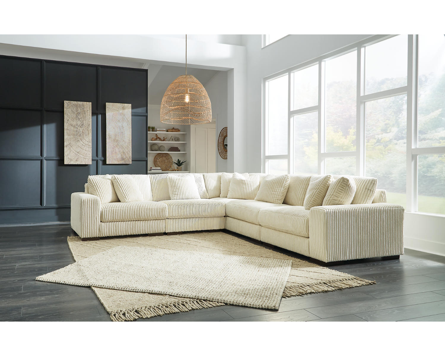 Lindyn 5-Piece Sectional