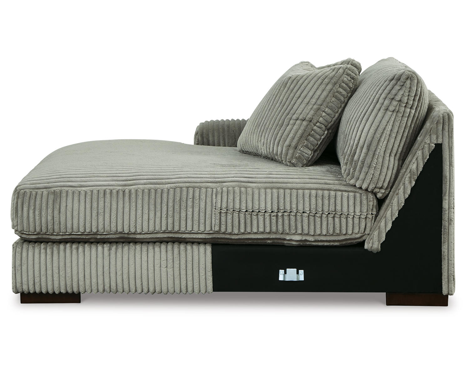 Lindyn 3-Piece Sectional with Ottoman