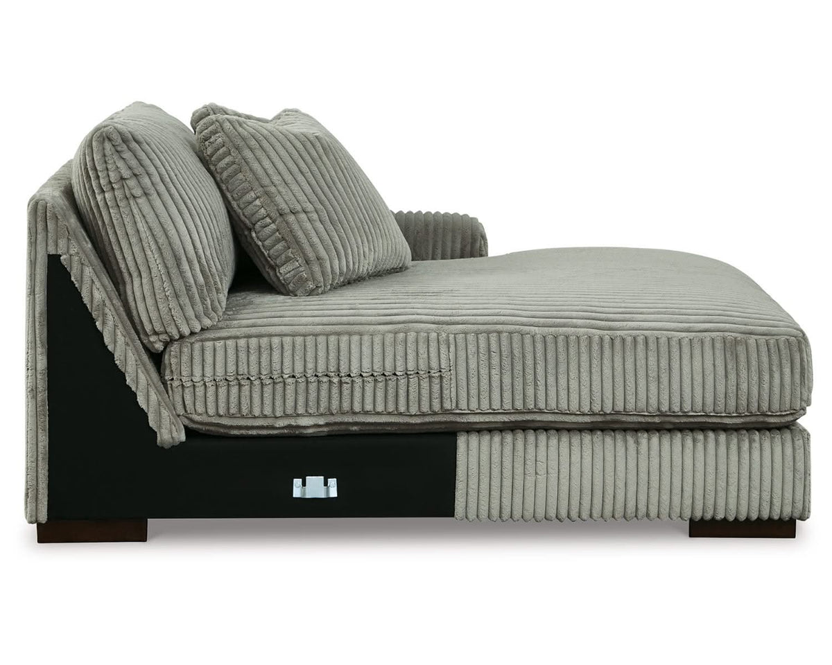 Lindyn 3-Piece Sectional with Double Chaise