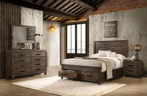 Juego de dormitorio Woodmont California King de 4 piezas en marrón dorado