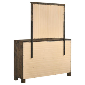 Cómoda Woodmont de 8 cajones con espejo en marrón dorado rústico