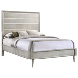 Cama Ramon Wood con paneles completos, color plata metalizada