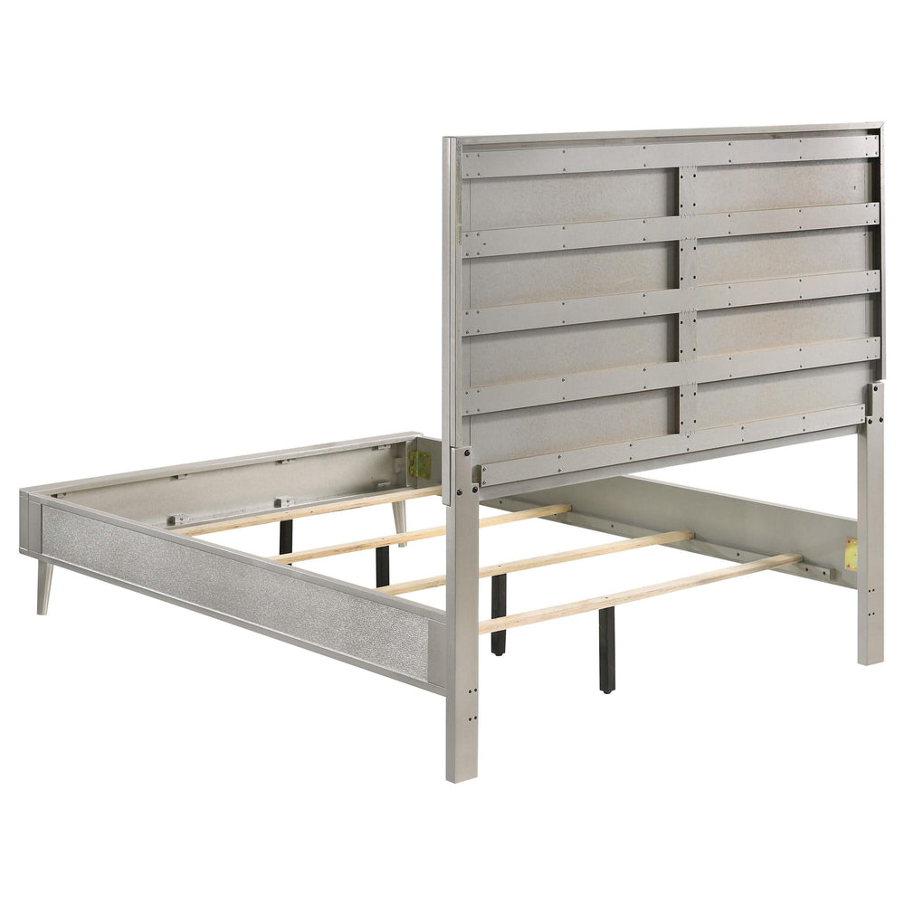 Cama Ramon Wood con paneles completos, color plata metalizada