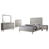 Juego de dormitorio Ramon de 5 piezas Eastern King en plata de ley metálica