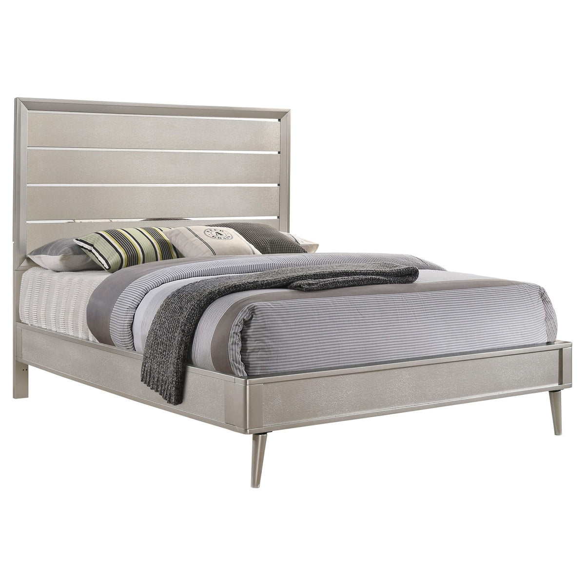 Cama Queen con paneles Ramon Wood, color plata metalizada