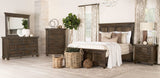 Cama California King con paneles Bennington Wood, color marrón acacia