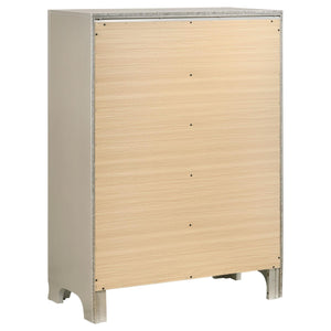 Cómoda de dormitorio Salford de 5 cajones en color plata metalizada