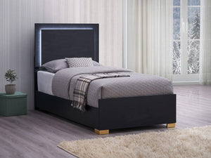 Cama doble Marceline Wood con paneles LED, color negro