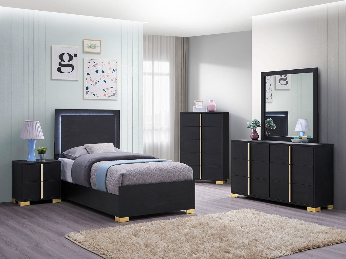 Cama doble Marceline Wood con paneles LED, color negro