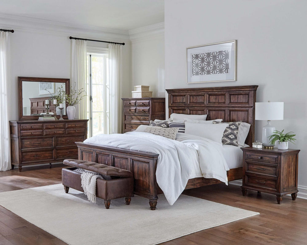 Cama con paneles California King de Avenue Wood, color marrón desgastado