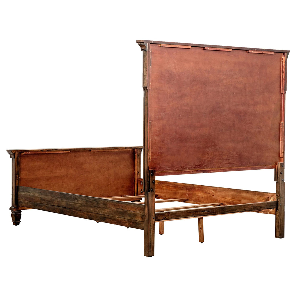 Cama Queen con paneles de madera Avenue Wood, color marrón bruñido y desgastado