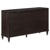 Juego de dormitorio Emberlyn de 4 piezas Eastern King en marrón