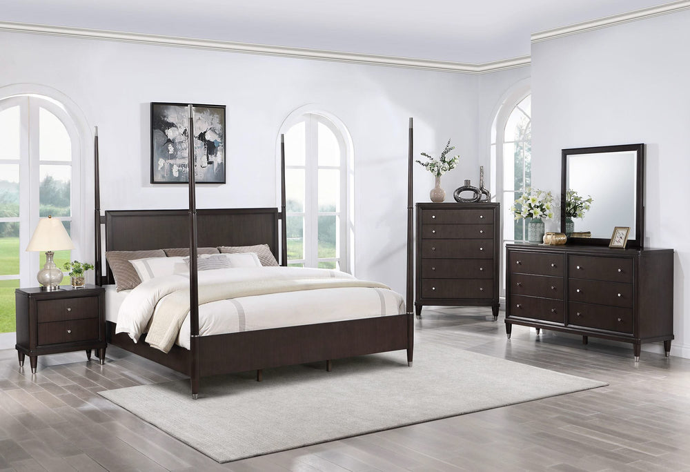Juego de dormitorio Emberlyn de 5 piezas Eastern King, color marrón