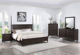 Juego de dormitorio Emberlyn de 5 piezas Eastern King, color marrón