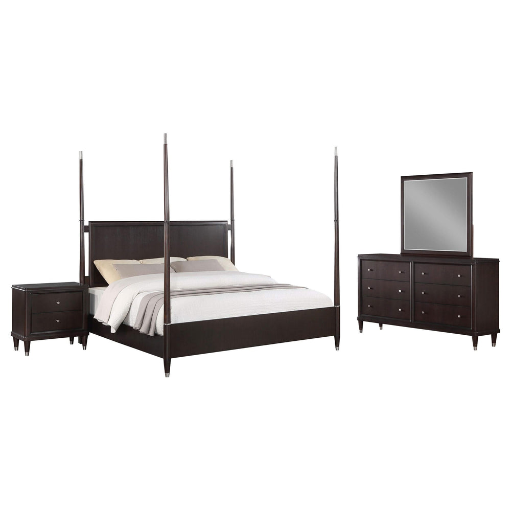 Juego de dormitorio Emberlyn de 4 piezas color marrón para cama Queen