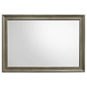 Juego de dormitorio Alderwood de 5 piezas California King en gris francés
