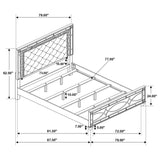 Cama con panel LED Gunnison Wood Eastern King, color plateado metalizado