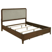 Cama California King tapizada de 57 pulgadas Maderia en nogal