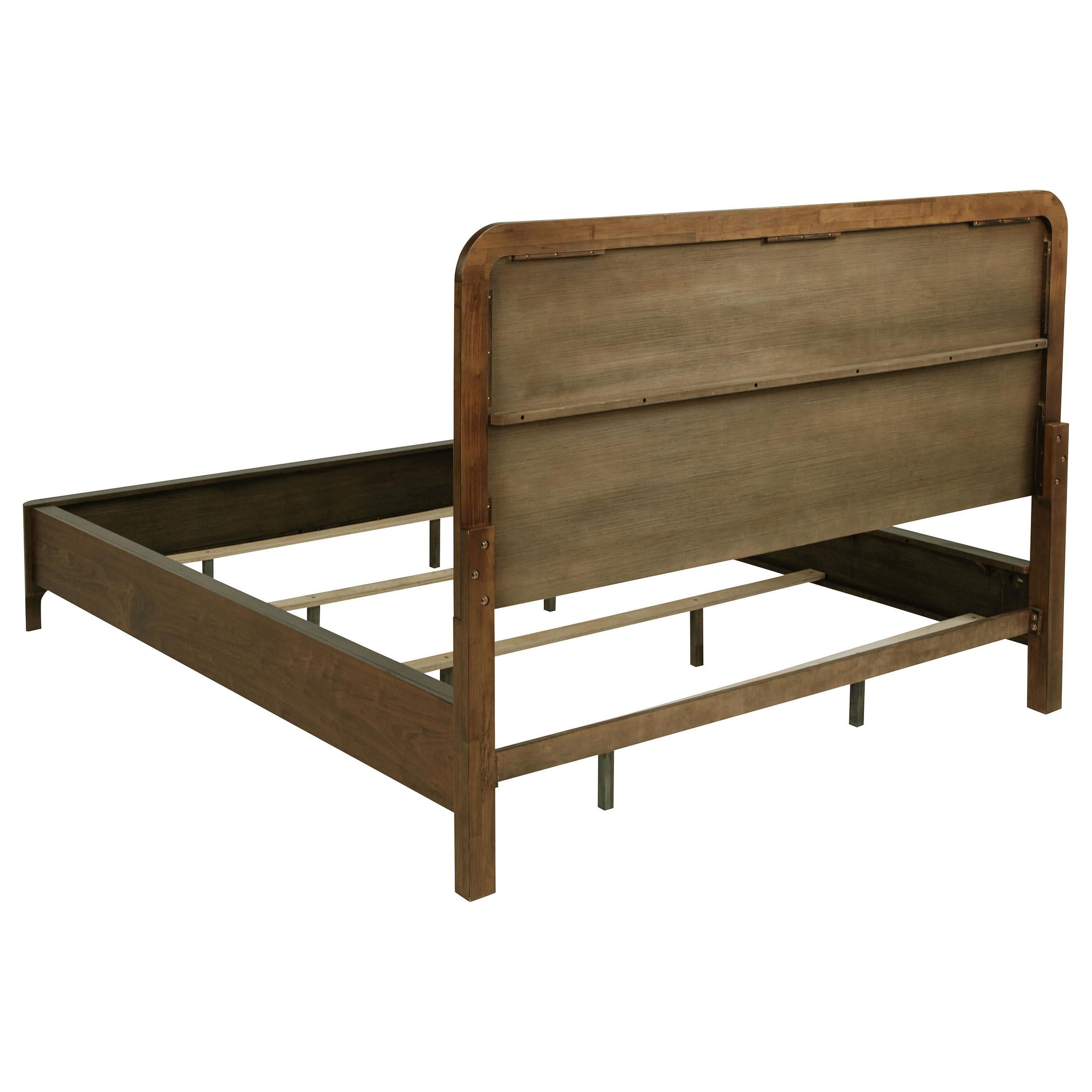 Cama California King tapizada de 57 pulgadas Maderia en nogal