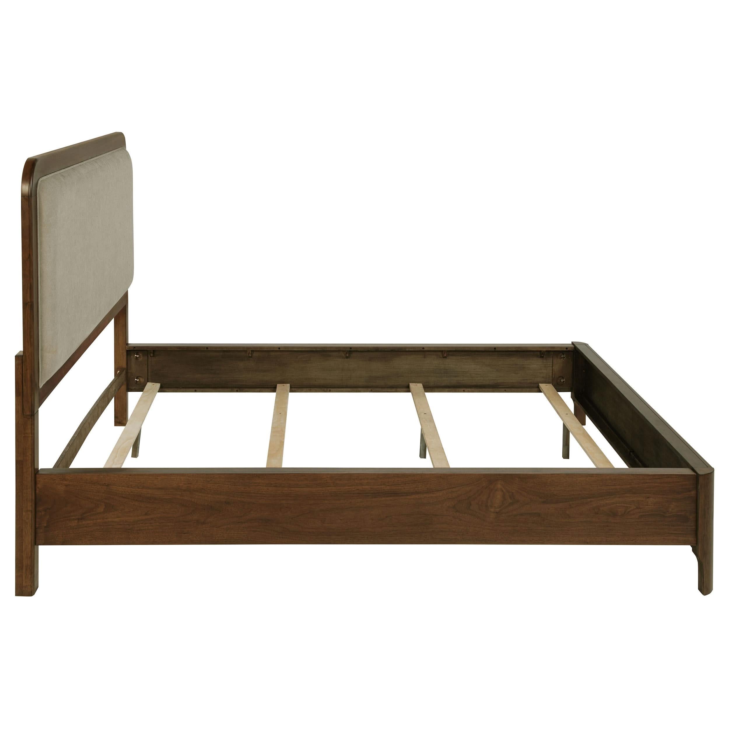 Cama California King tapizada de 57 pulgadas Maderia en nogal