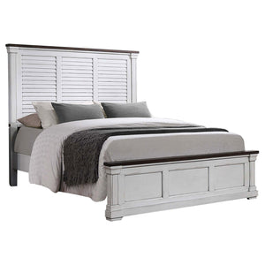 Cama Hillcrest Wood California King con paneles en blanco envejecido