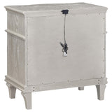 Juego de dormitorio Evangeline California King de 4 piezas en roble plateado